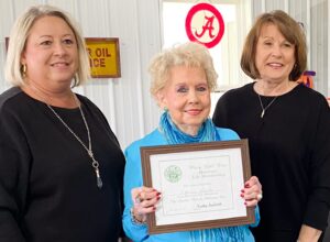 Cultura Garden Club begins its year with roses and plans for fall