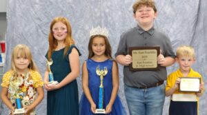 East Franklin Junior High holds fall festival