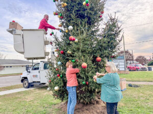 Russellville’s city tree decked out for Christmas