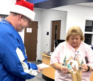 THS assistant principal gets championship ring