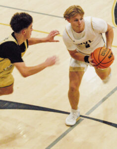 Golden Tigers split contests with Belgreen
