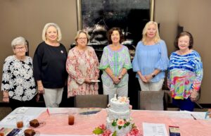 Study club prepares for next chapter